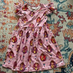 Issuer Fancy Nancy dress